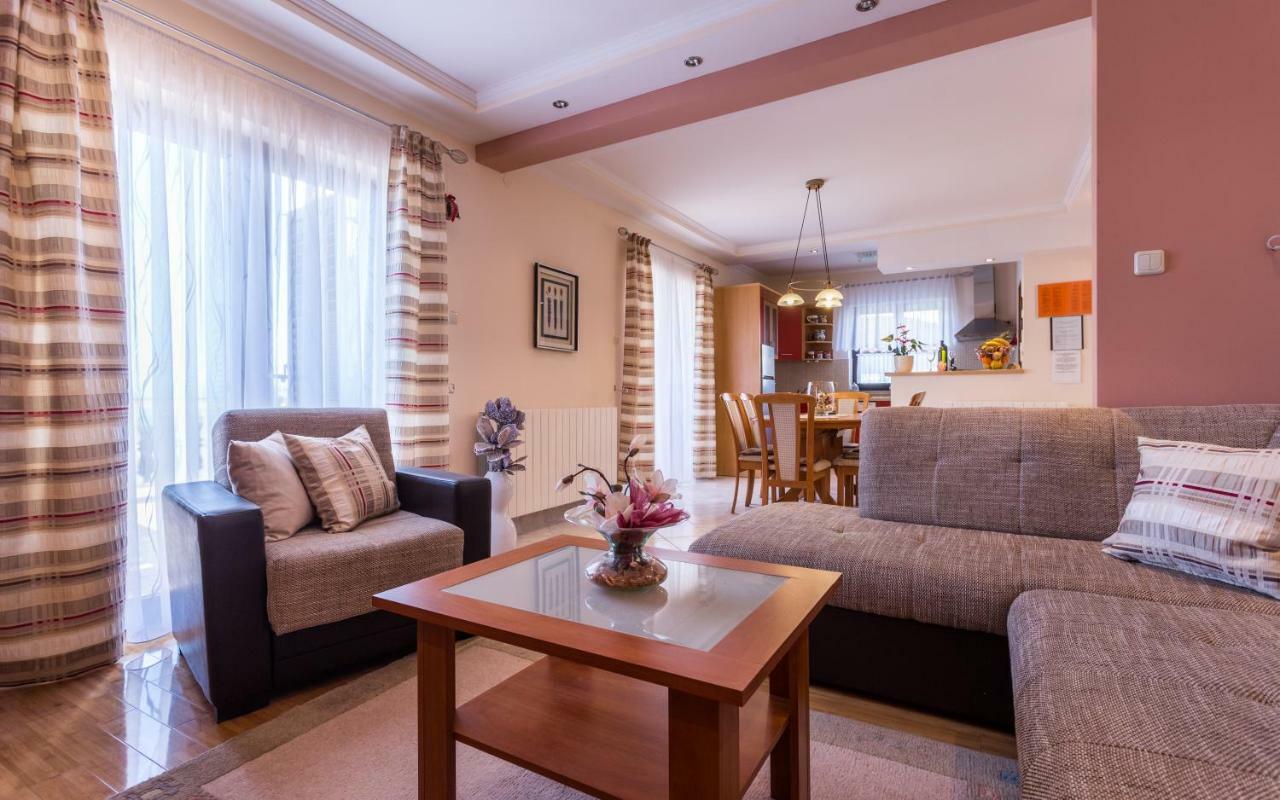 Apartment Smilja マリンスカ エクステリア 写真